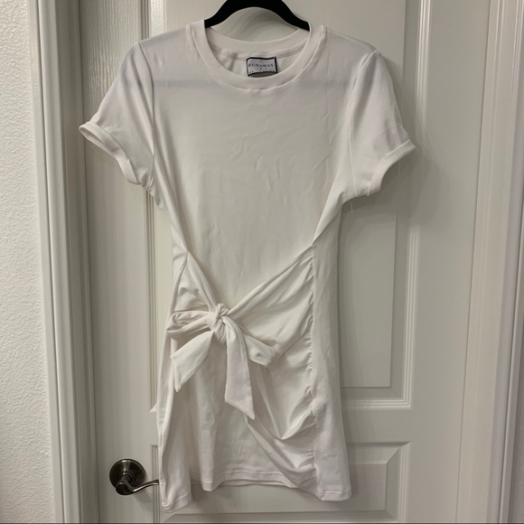 🆕 White Shirt Dress - Picture 7 of 10